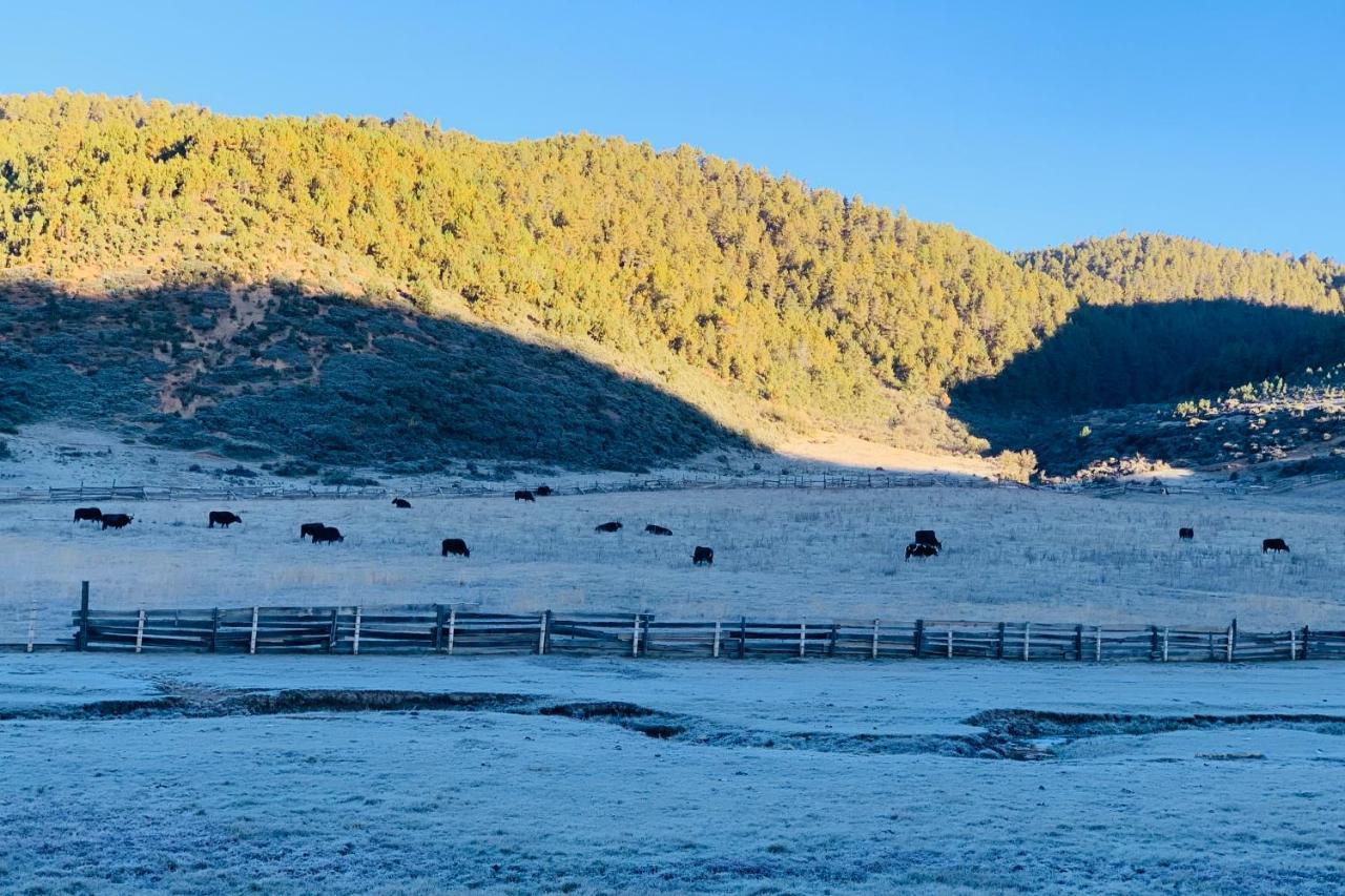 Shangri-La Dala Pasture Hotel Deqen Eksteriør billede